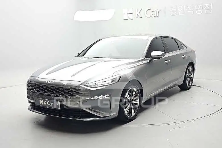 2022 KIA K8