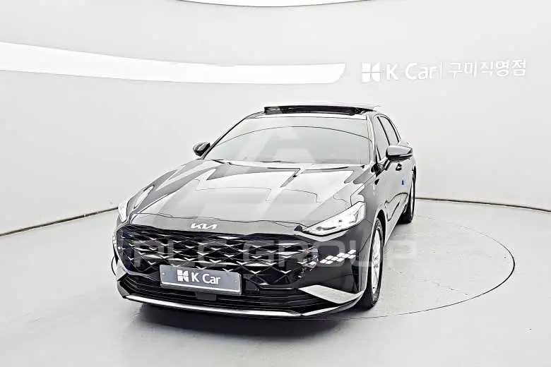 2022 KIA K8