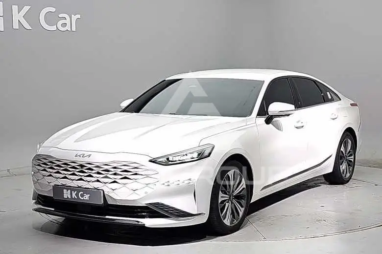 2022 KIA K8