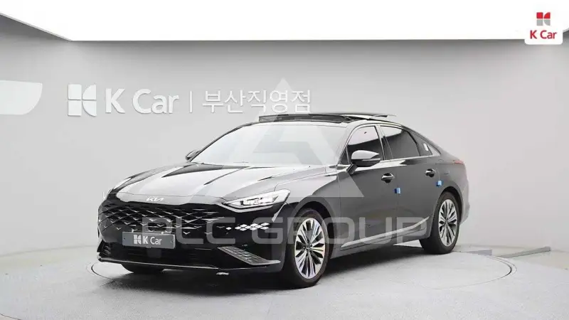 2022 KIA K8