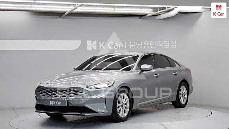 2022 KIA K8