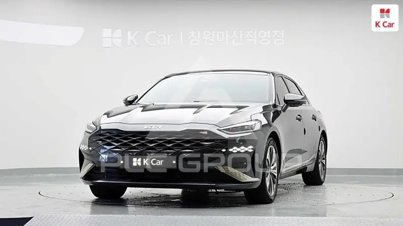 2022 KIA K8