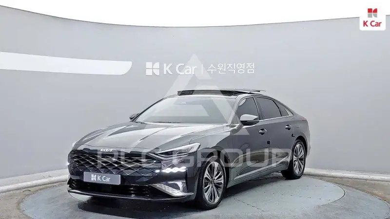2022 KIA K8