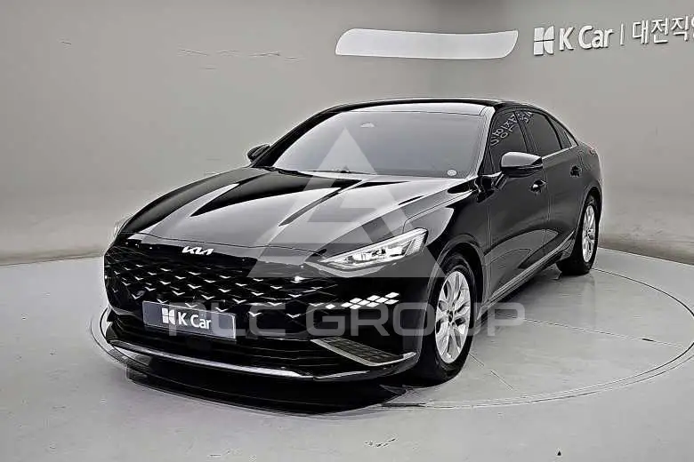 2022 KIA K8