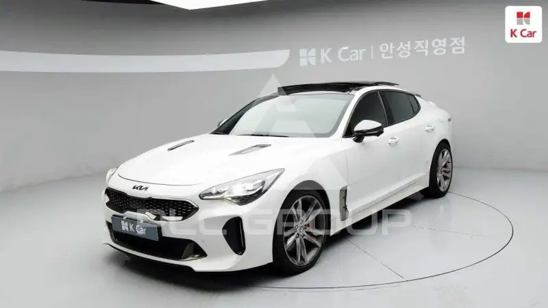 2022 KIA Stinger