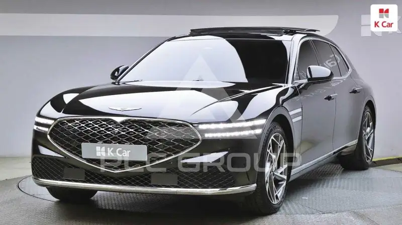 2022 Genesis G90