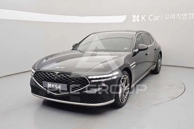 2022 Genesis G90