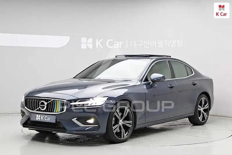 2022 Volvo S60