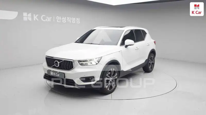 2022 Volvo XC40