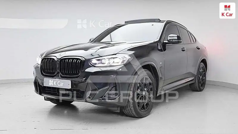 2023 BMW X4