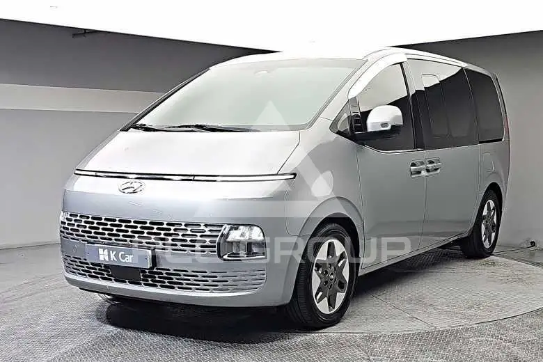 2023 Hyundai Staria