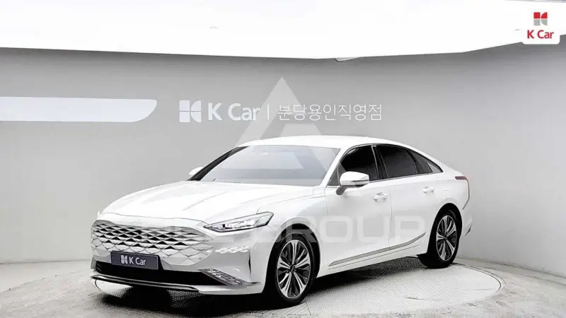 2023 KIA K8