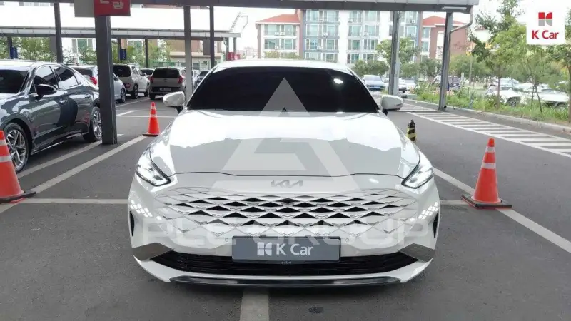 2023 KIA K8