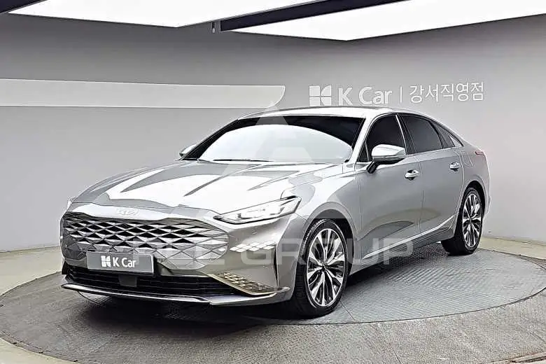 2023 KIA K8