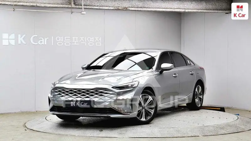 2023 KIA K8