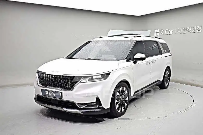 2023 KIA Carnival