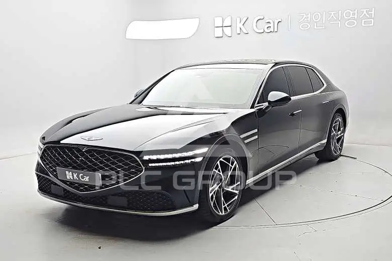2023 Genesis G90