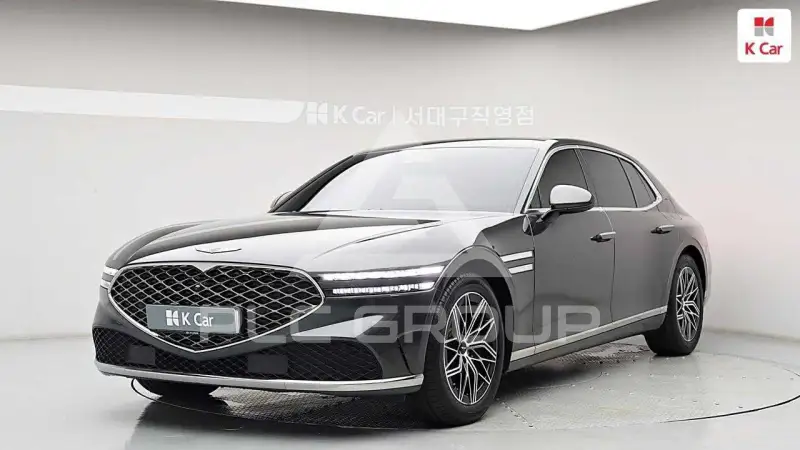 2023 Genesis G90