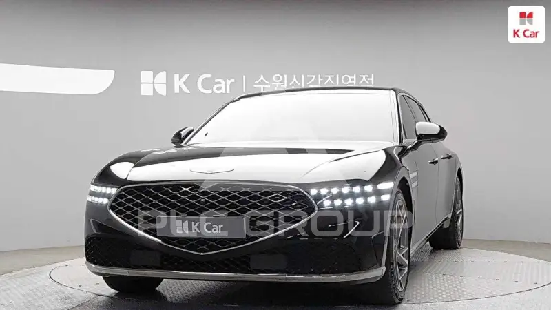 2023 Genesis G90