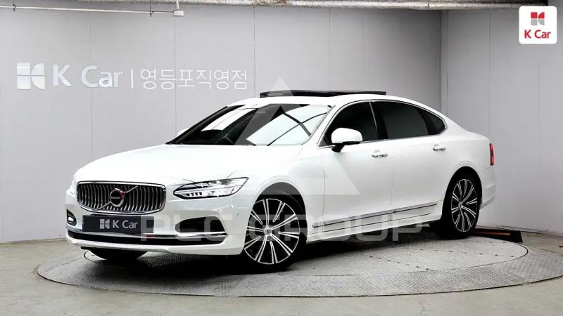 2023 Volvo S90