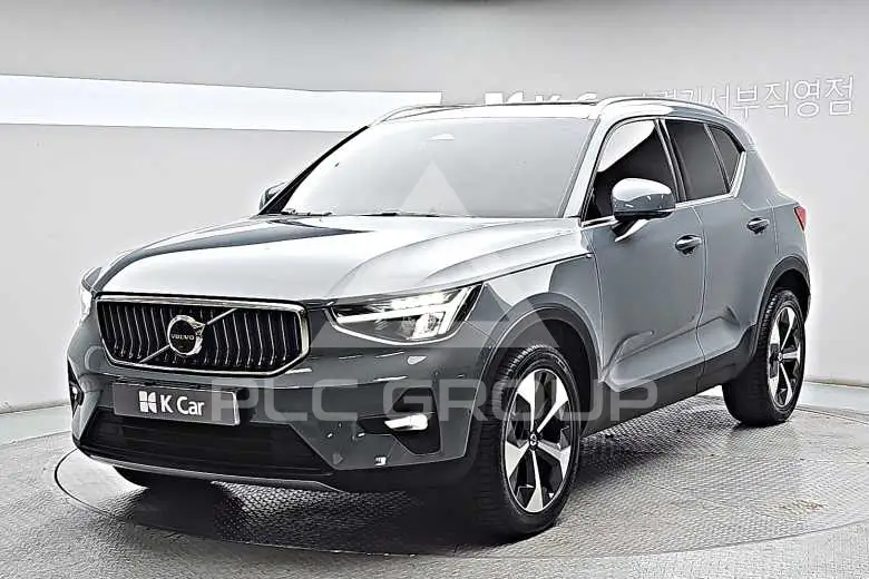 2023 Volvo XC40