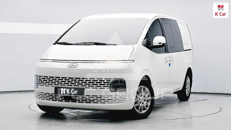 2024 Hyundai Staria