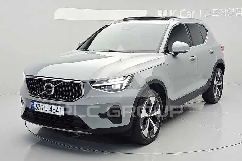 2024 Volvo XC40