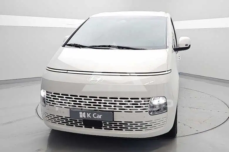 2025 Hyundai Staria
