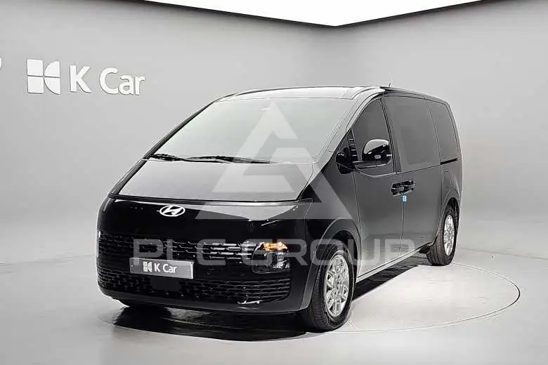 2025 Hyundai Staria