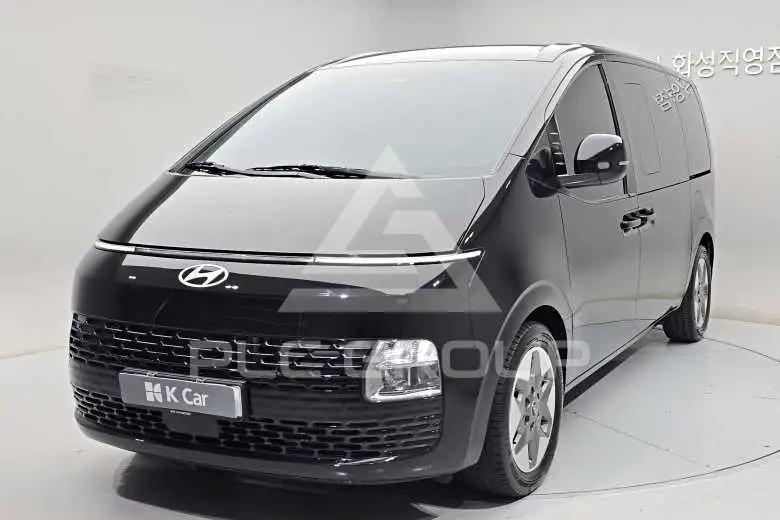 2025 Hyundai Staria