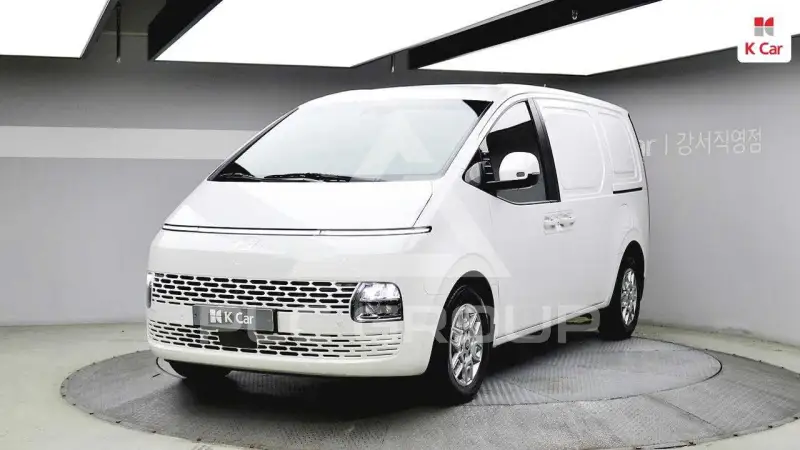 2025 Hyundai Staria