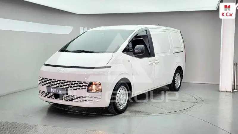 2025 Hyundai Staria