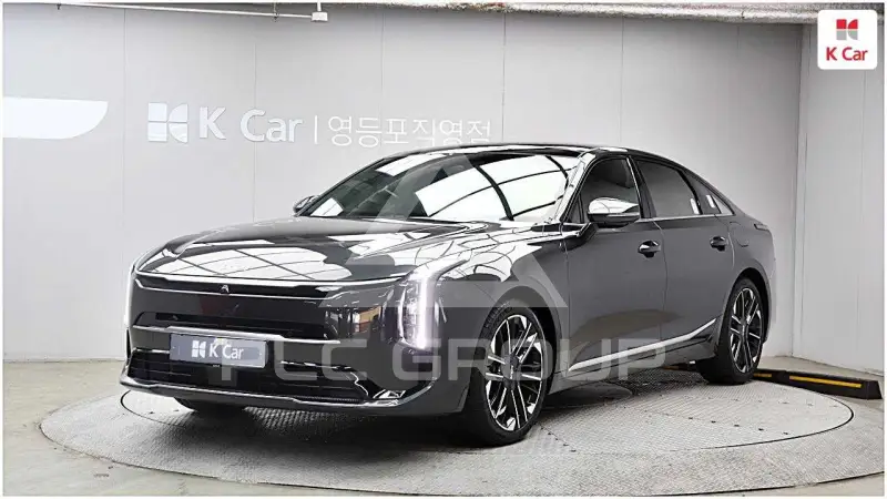 2025 KIA K8
