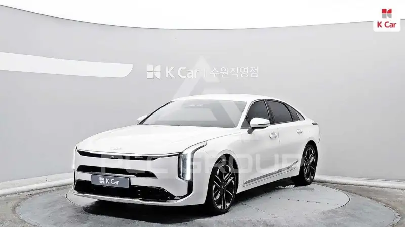 2025 KIA K8