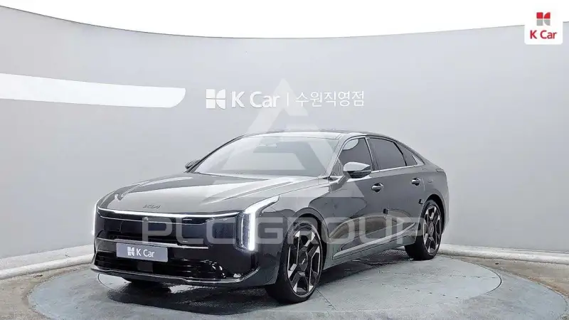 2025 KIA K8