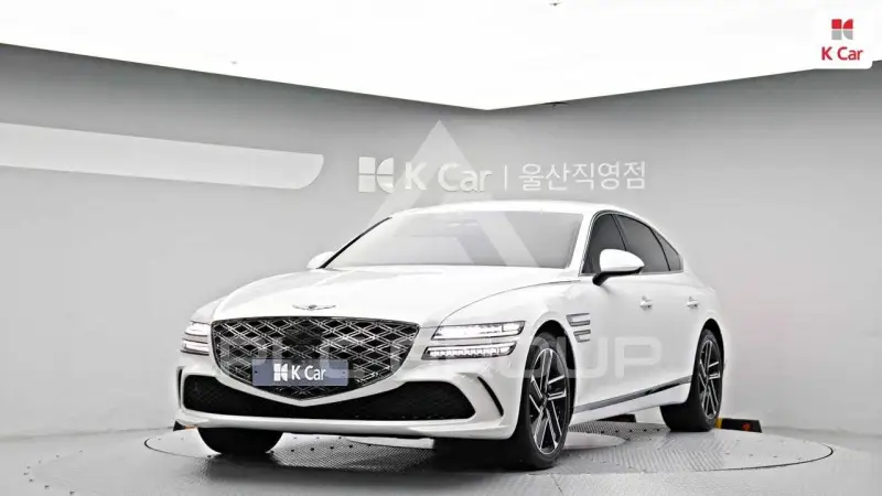 2025 Genesis G80