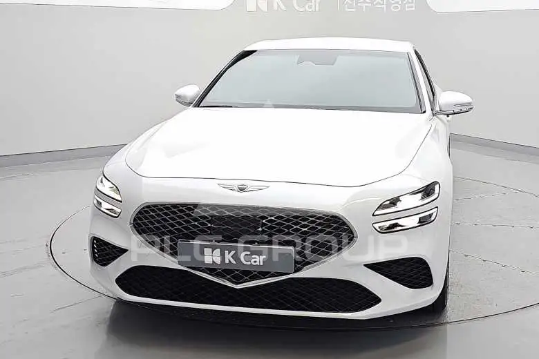 2025 Genesis G70