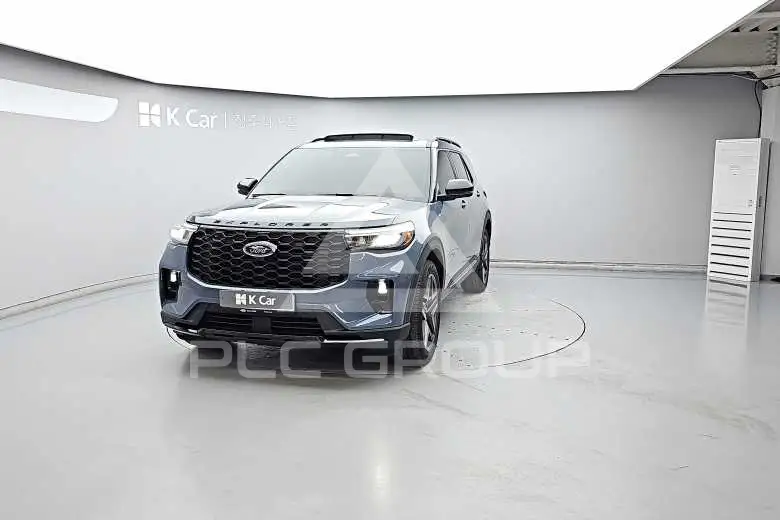 2025 Ford Explorer