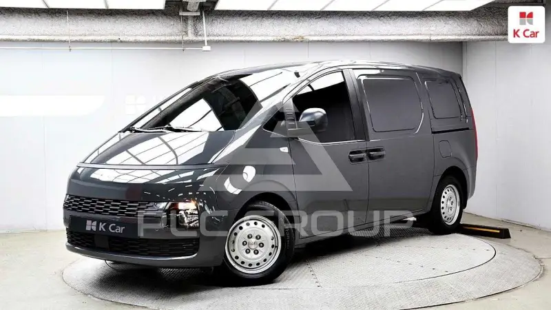 2026 Hyundai Staria