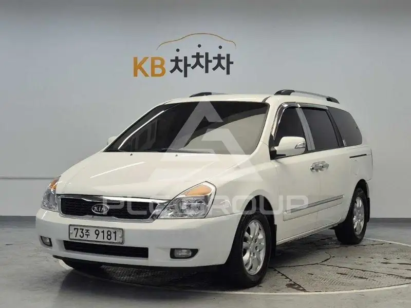 2011 KIA Carnival