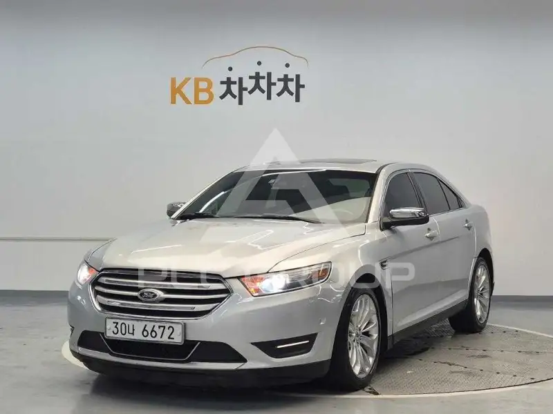 2013 Ford TAURUS