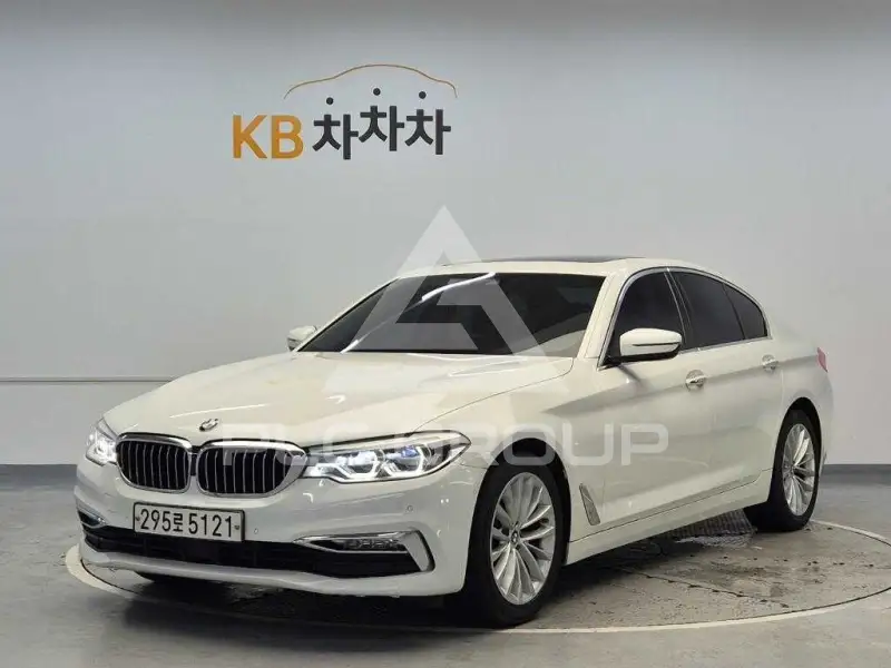 2018 BMW 523