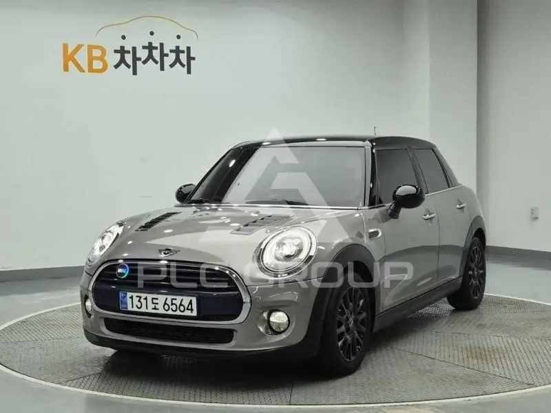 2018 Mini COOPER