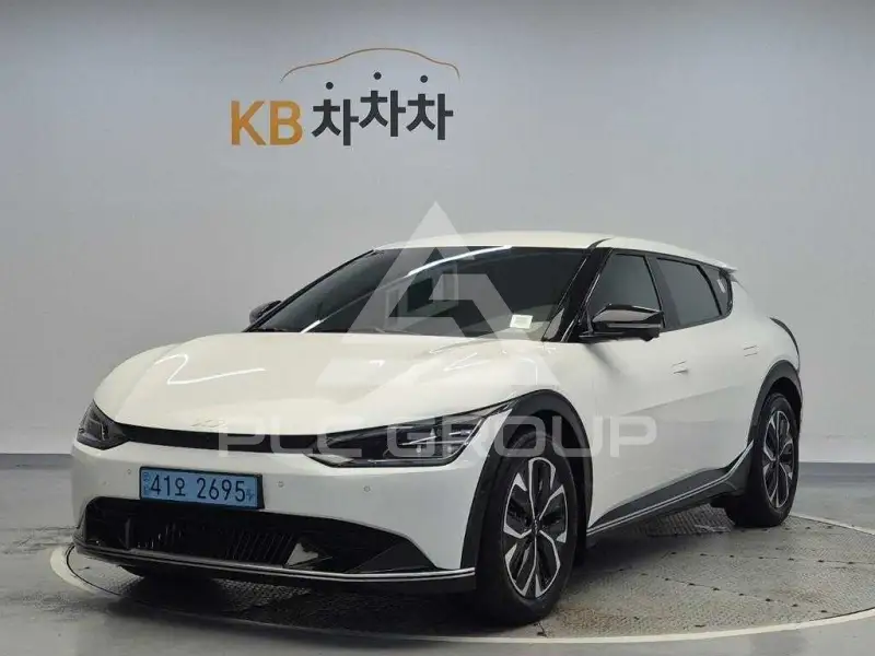2022 KIA EV