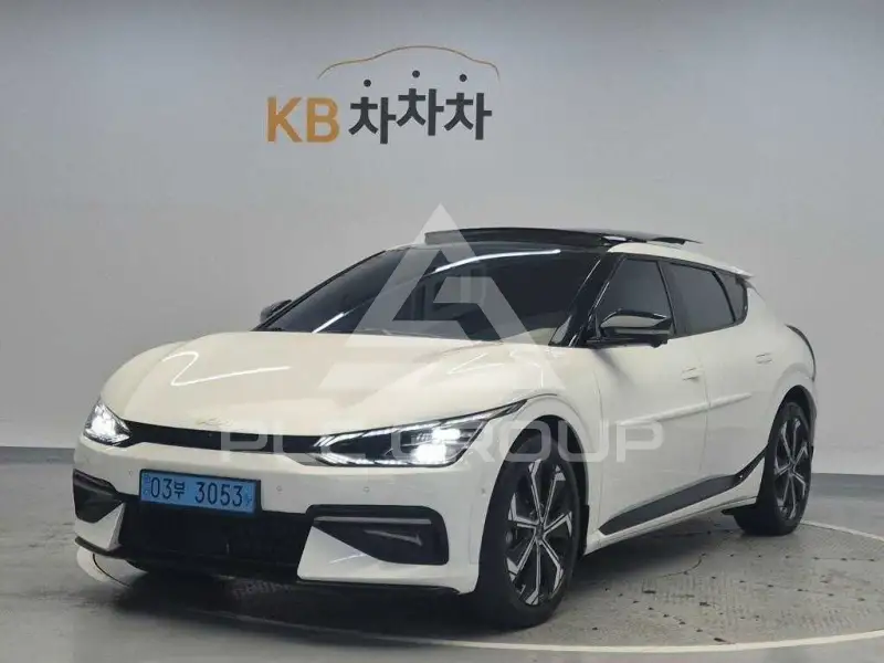2022 KIA EV