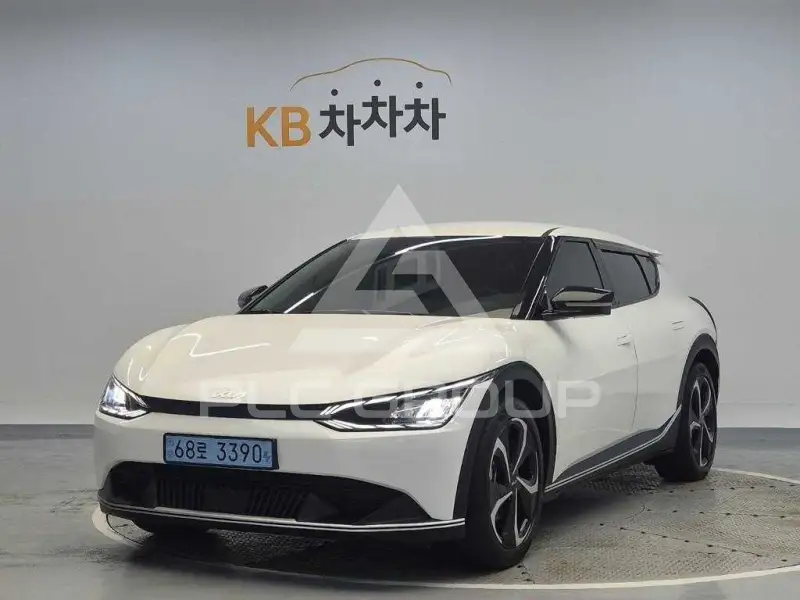2022 KIA EV