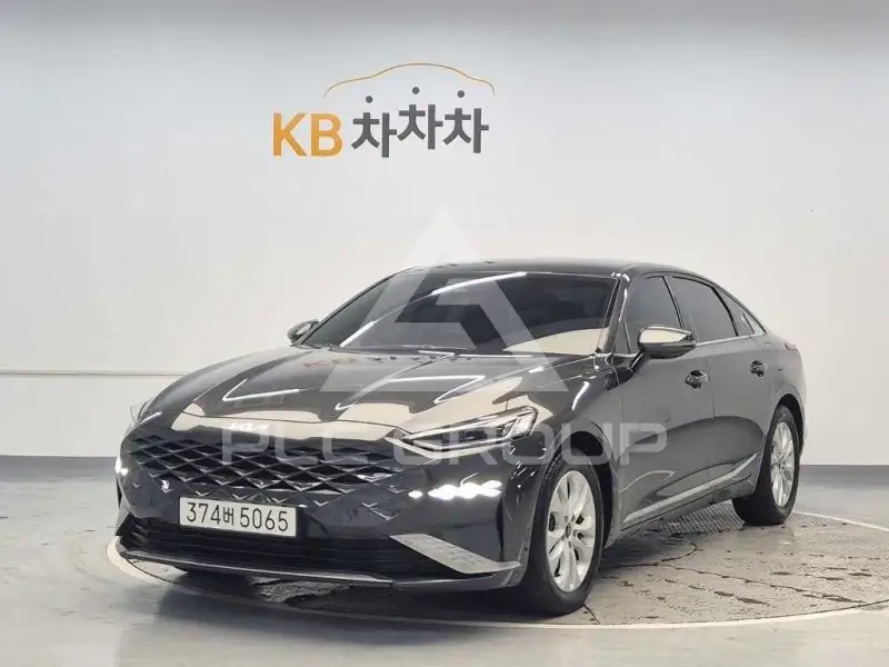 2022 KIA K8