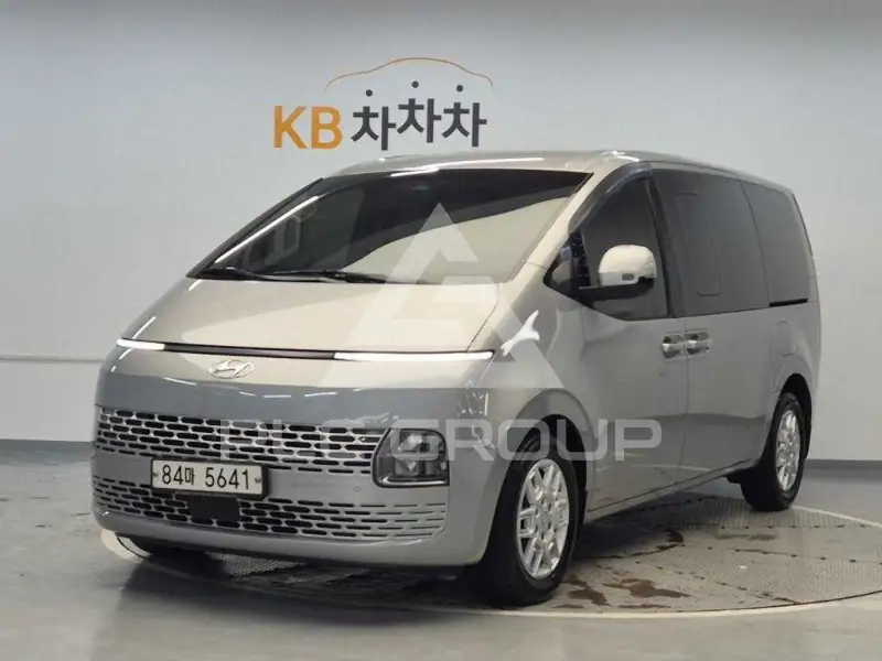 2022 Hyundai Staria