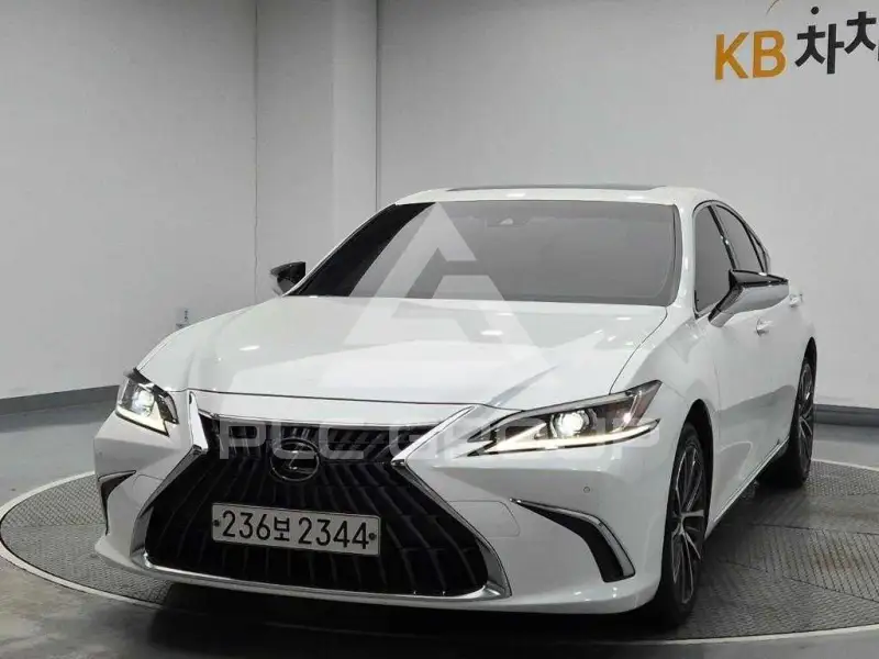 2023 Lexus ES
