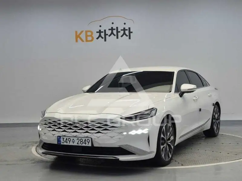 2023 KIA K8